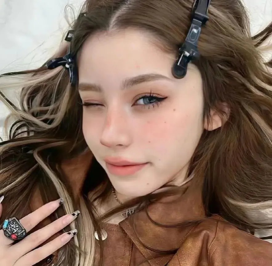 艾米丽在巴黎第三季